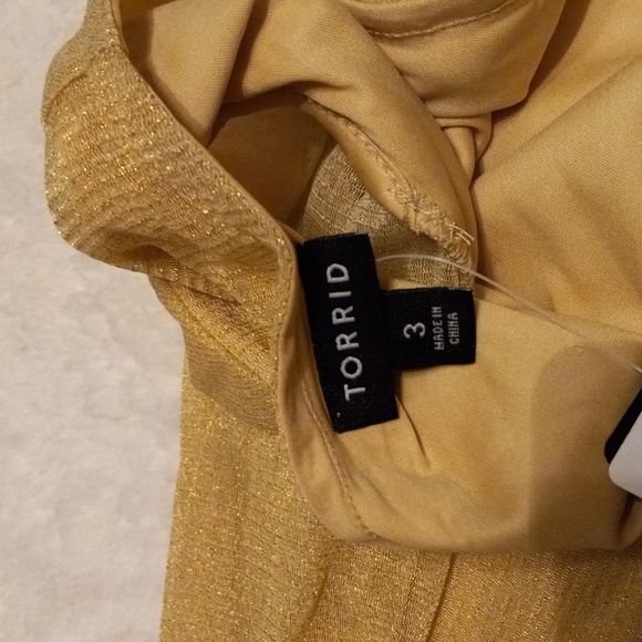 Torrid Gold Glitter Surplice Top 3X - Picture 8 of 10